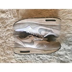 Nike Air Max 1 Women’s 9